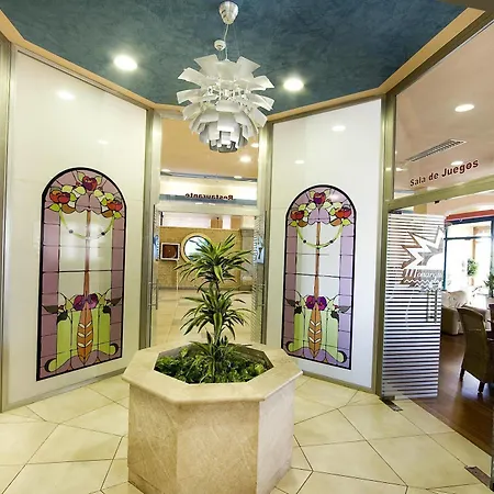 Готель Monarque Torreblanca