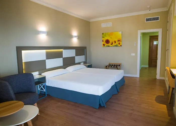 Hotel Monarque Torreblanca 4*