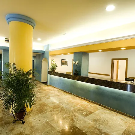 Monarque Torreblanca Готель 4*