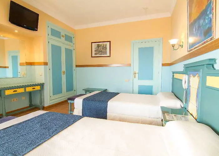 Monarque Torreblanca 푸엔히롤라