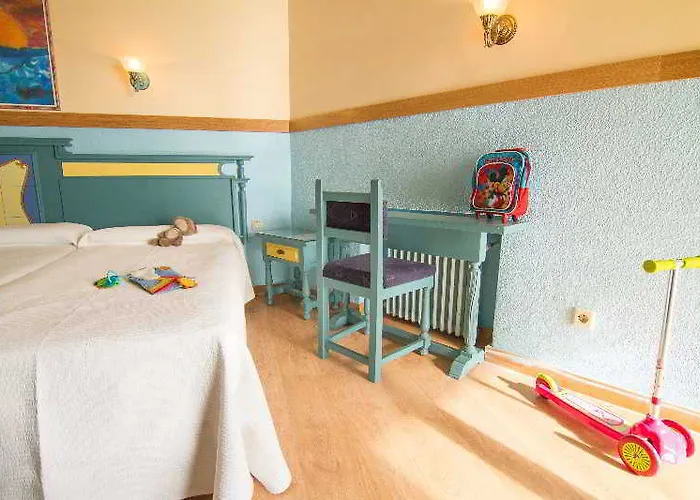 Monarque Torreblanca 푸엔히롤라